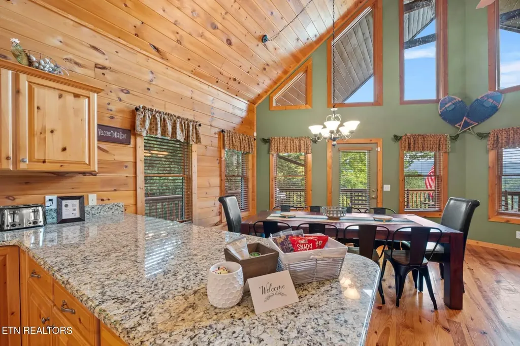 210 Meghans Way Townsend TN 37882
