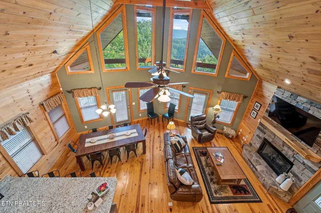 210 Meghans Way Townsend TN 37882