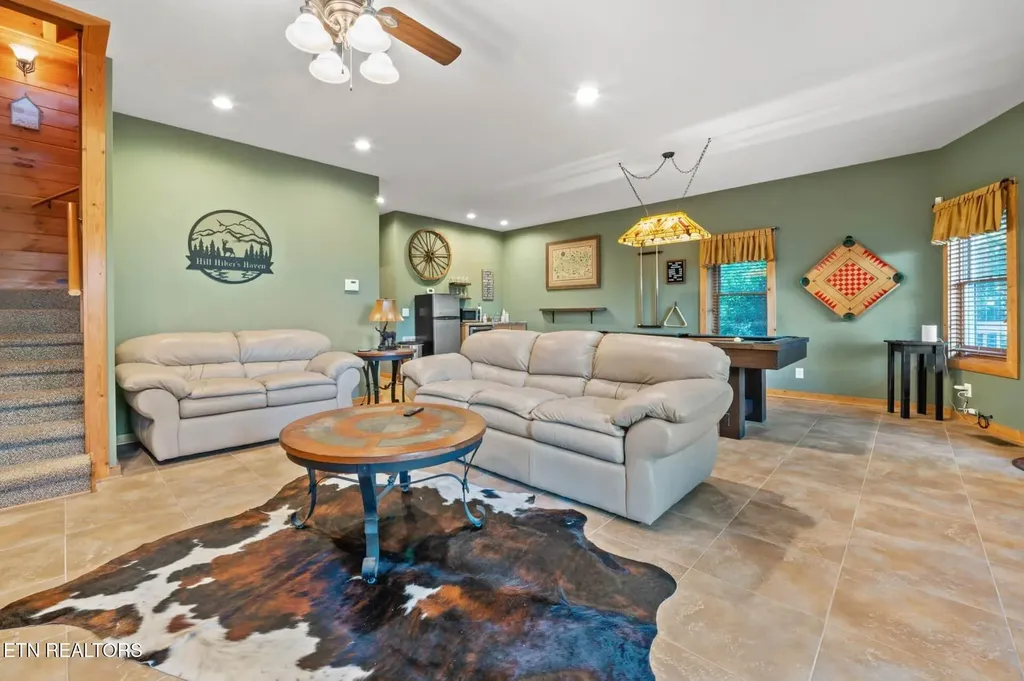 210 Meghans Way Townsend TN 37882
