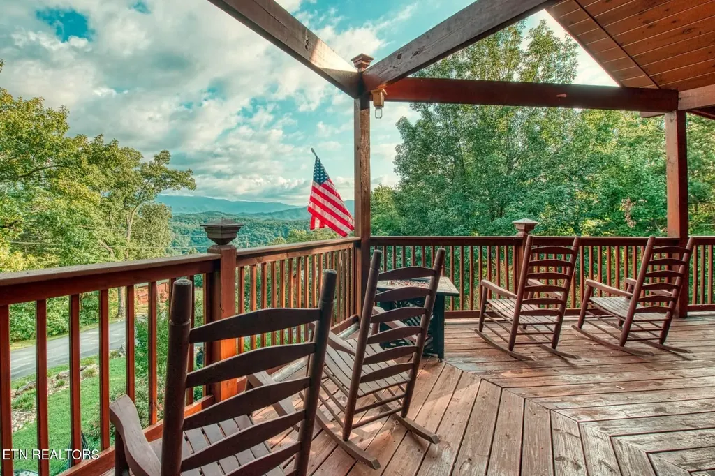 210 Meghans Way Townsend TN 37882