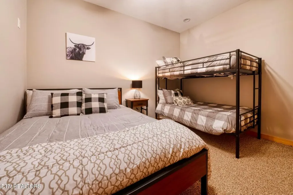 210 Meghans Way Townsend TN 37882