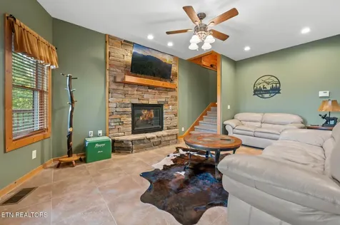 210 Meghans Way Townsend TN 37882