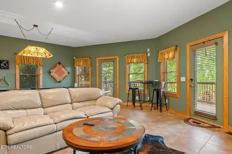 210 Meghans Way Townsend TN 37882