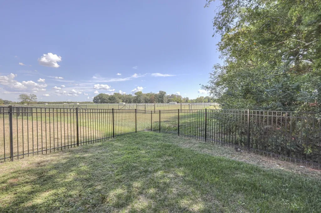 3412 Caroline Farms Drive Murfreesboro TN 37129
