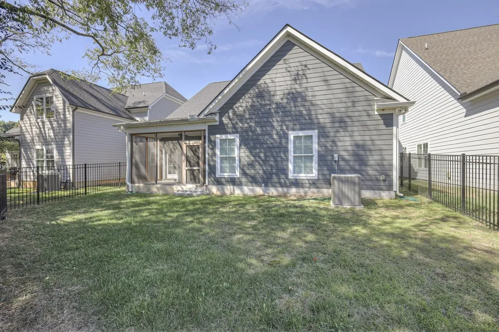 3412 Caroline Farms Drive Murfreesboro TN 37129