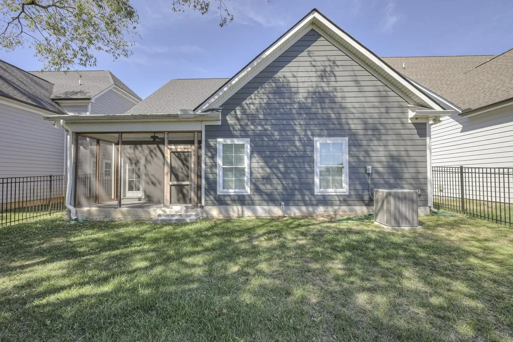 3412 Caroline Farms Drive Murfreesboro TN 37129