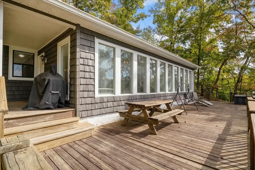 38 Lakeland Road Waverly TN 37185