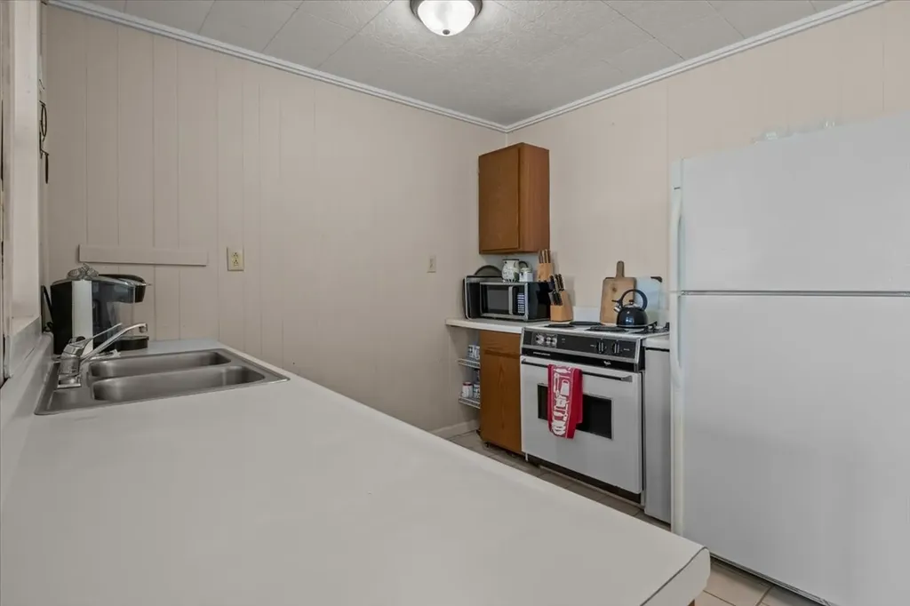 38 Lakeland Road Waverly TN 37185