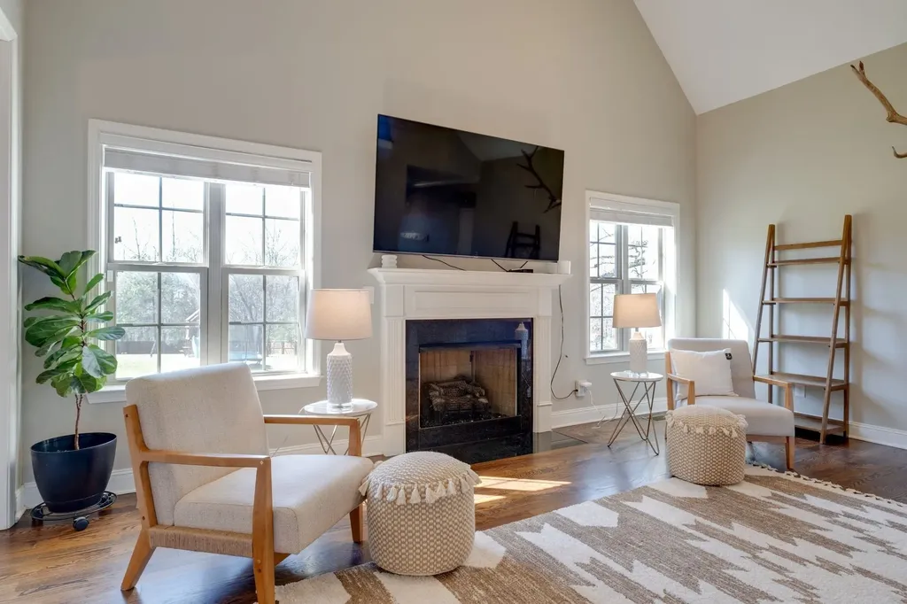 111 Amelia Drive Bon Aqua TN 37025