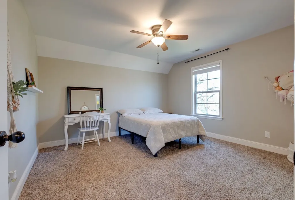 111 Amelia Drive Bon Aqua TN 37025