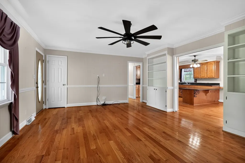 1956 Shady Grove Road Morrison TN 37357