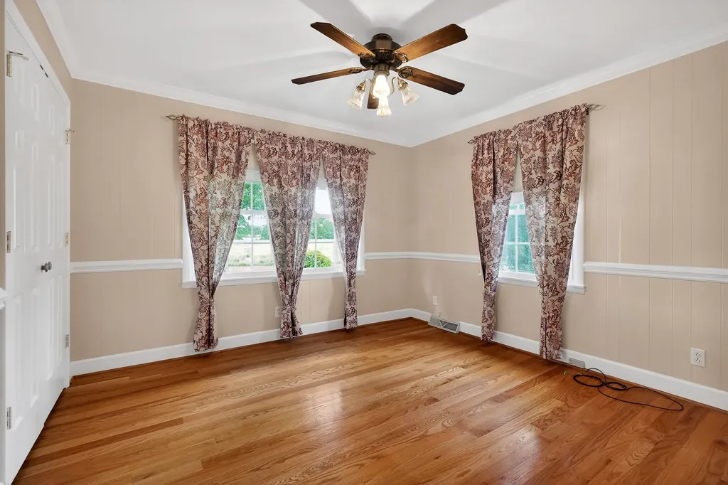 1956 Shady Grove Road Morrison TN 37357