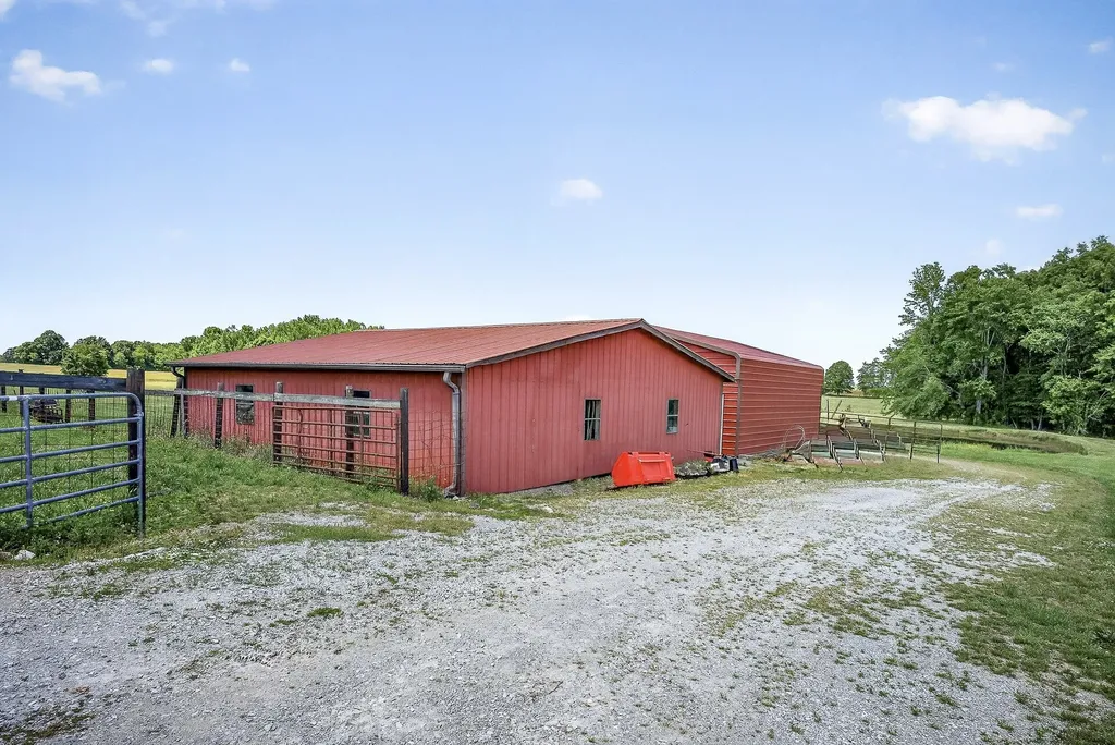 1956 Shady Grove Road Morrison TN 37357