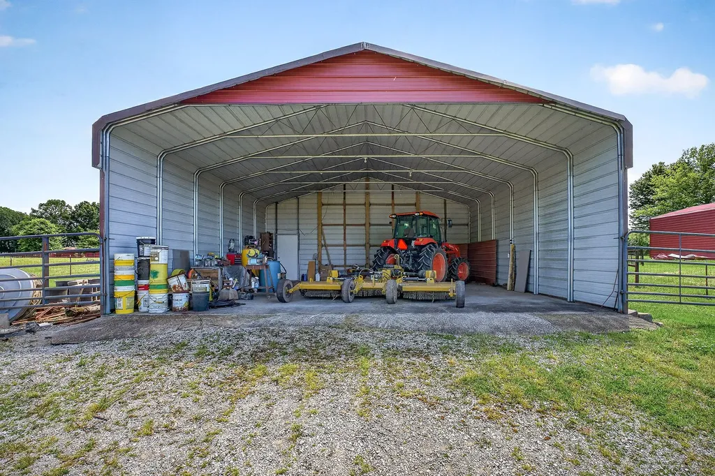 1956 Shady Grove Road Morrison TN 37357