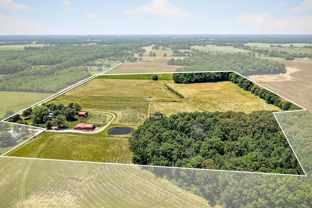 1956 Shady Grove Road Morrison TN 37357