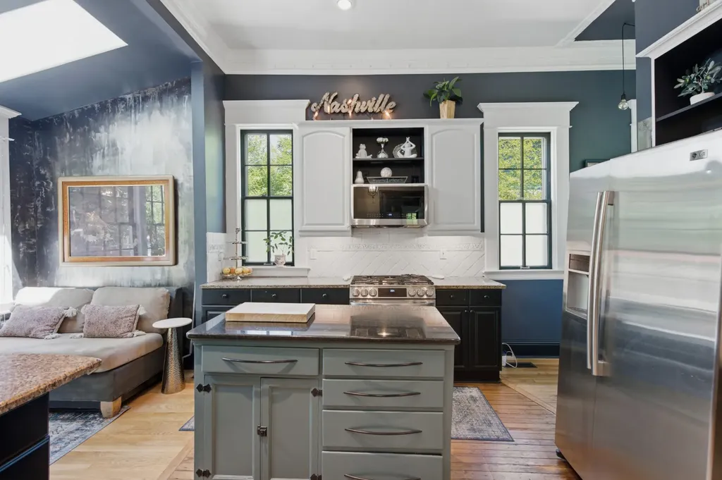 1305 Greenwood Avenue Nashville TN 37206