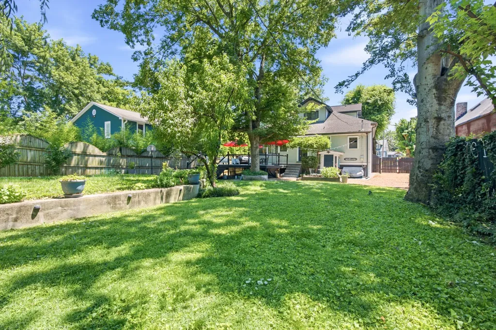 1305 Greenwood Avenue Nashville TN 37206