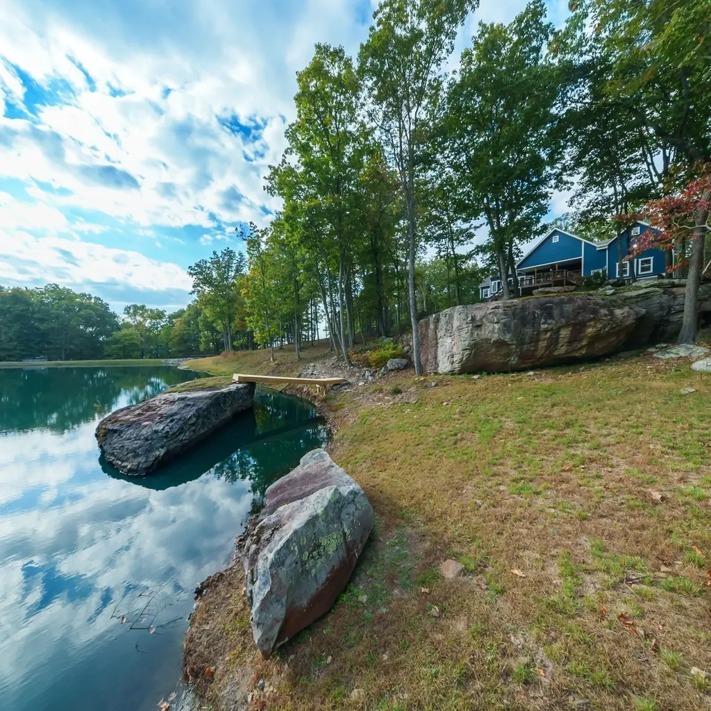 303 N Lake Drive Altamont TN 37301