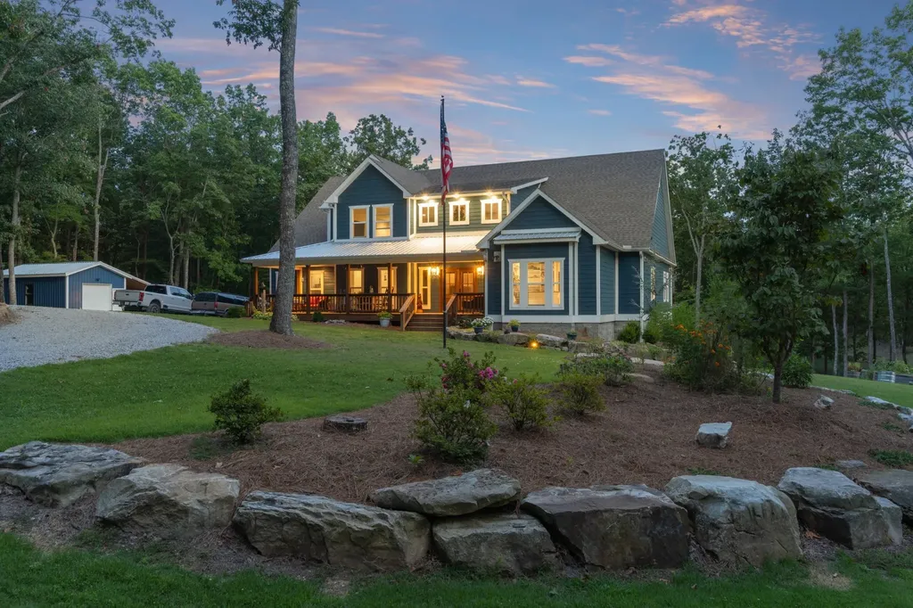 303 N Lake Drive Altamont TN 37301