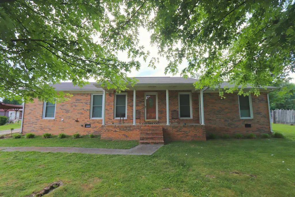 911 Parkway Drive Smithville TN 37166