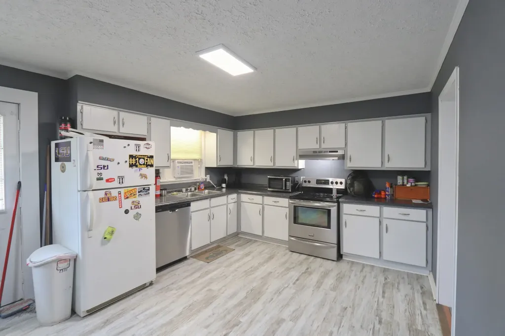 911 Parkway Drive Smithville TN 37166