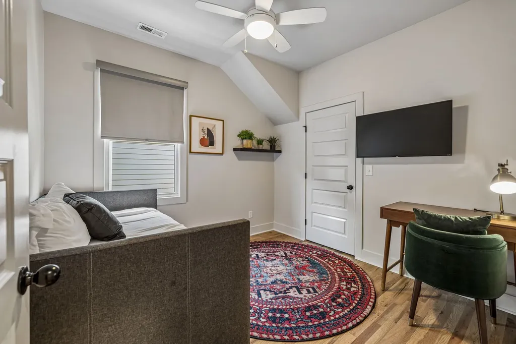 858 Seymour Avenue Nashville TN 37206