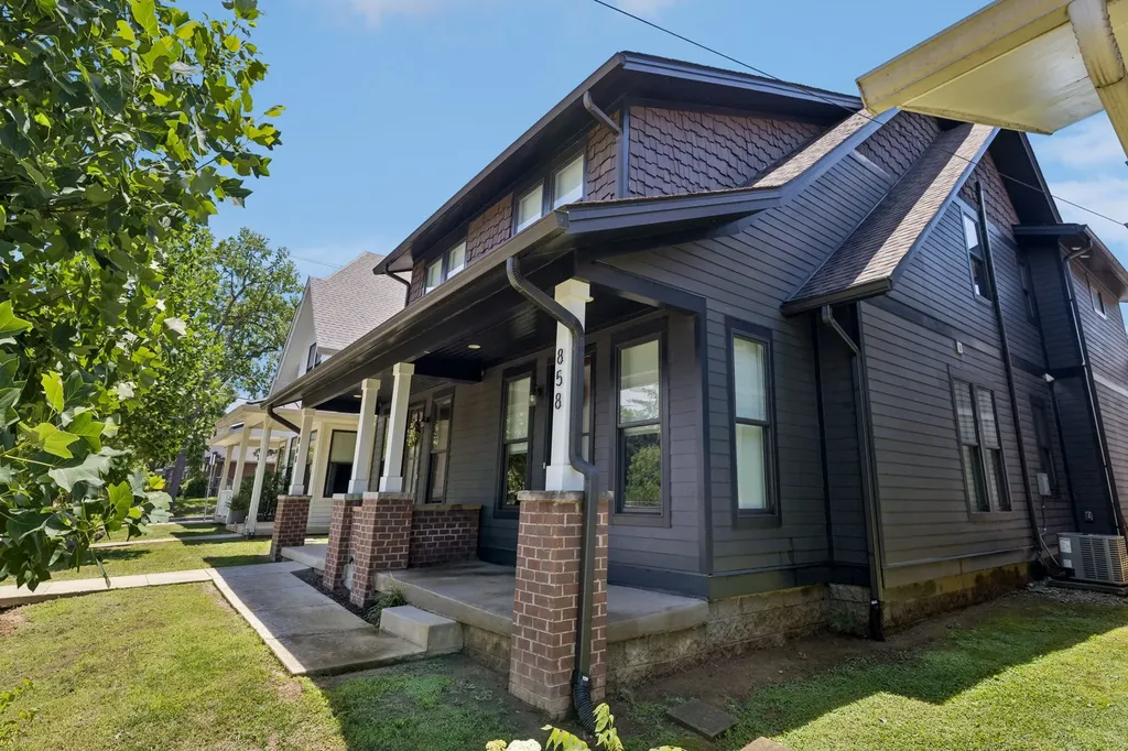 858 Seymour Avenue Nashville TN 37206