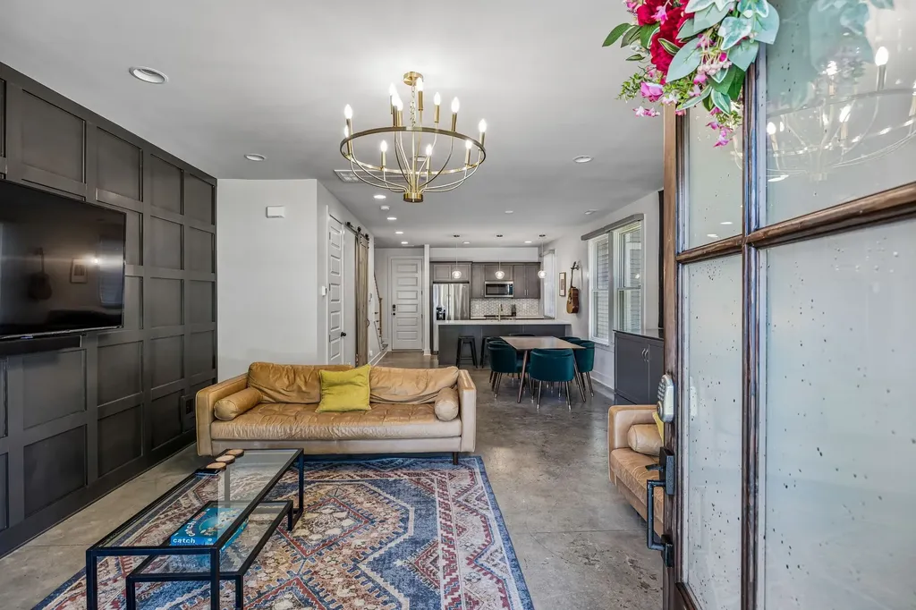 858 Seymour Avenue Nashville TN 37206