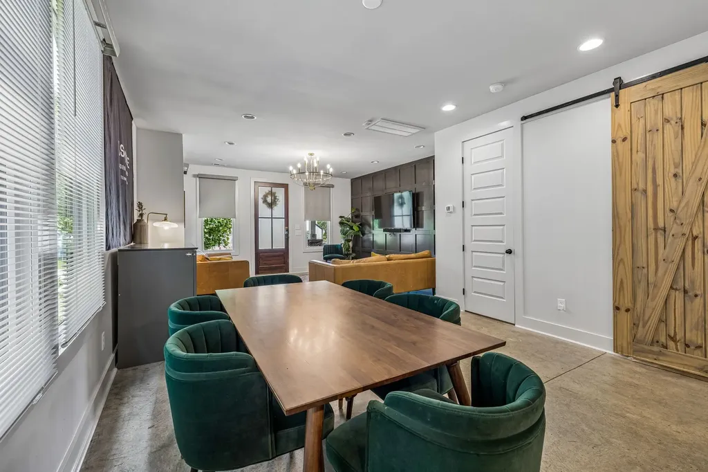 858 Seymour Avenue Nashville TN 37206