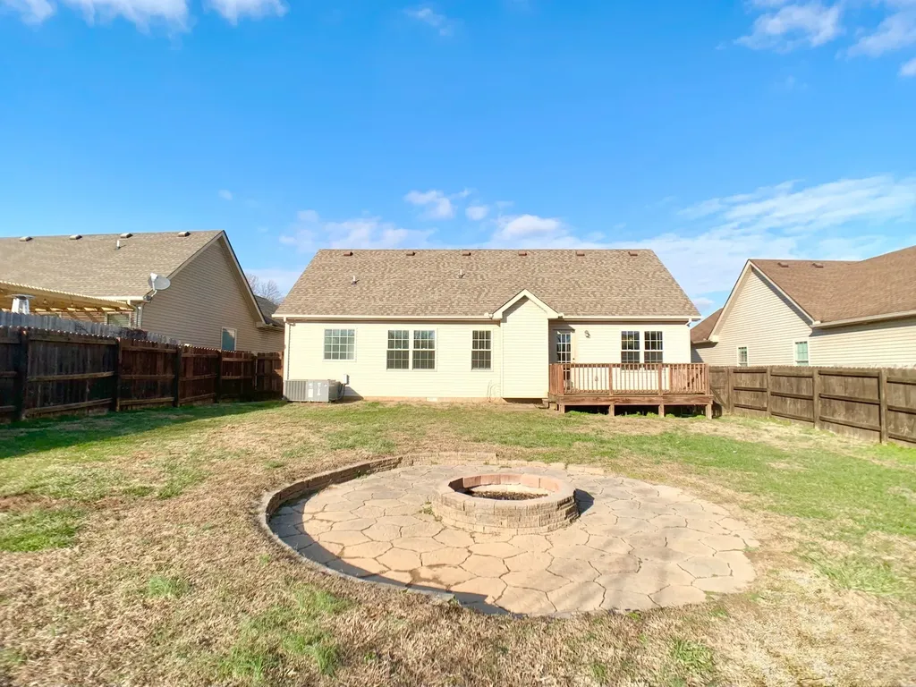 842 Shelton Circle Clarksville TN 37042