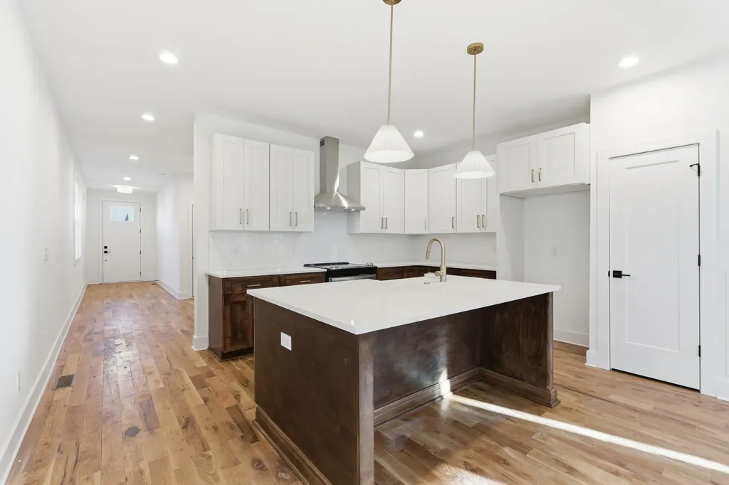 2235 Cruzen Street Nashville TN 37211
