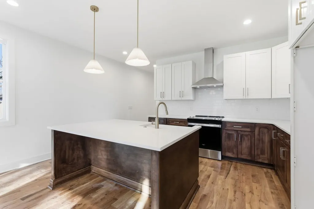 2235 Cruzen Street Nashville TN 37211