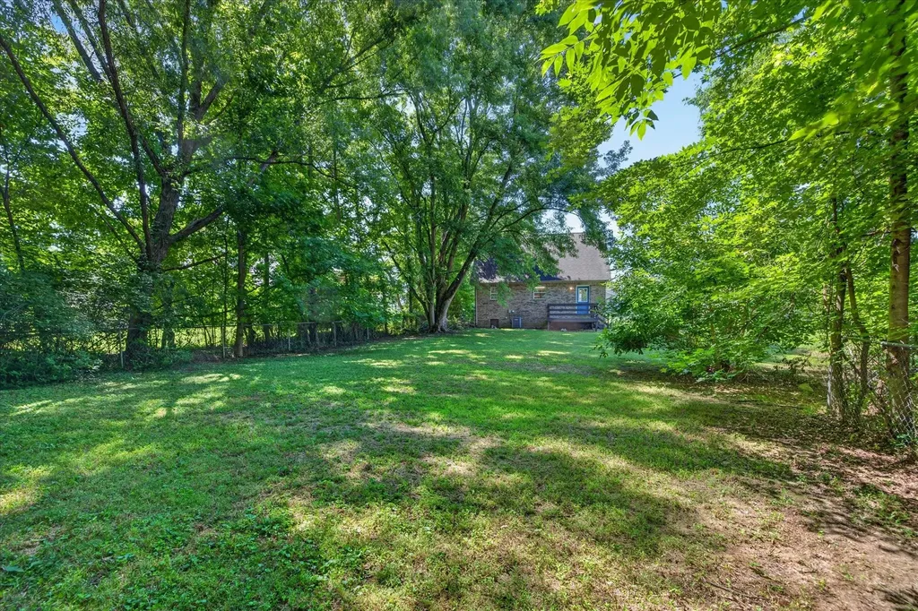707 Anita Court Clarksville TN 37042