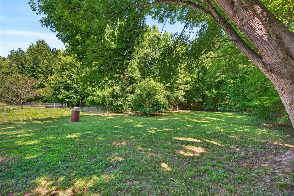 707 Anita Court Clarksville TN 37042