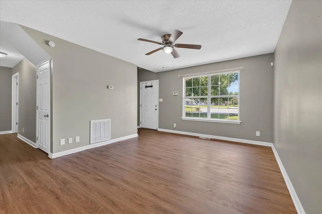 707 Anita Court Clarksville TN 37042