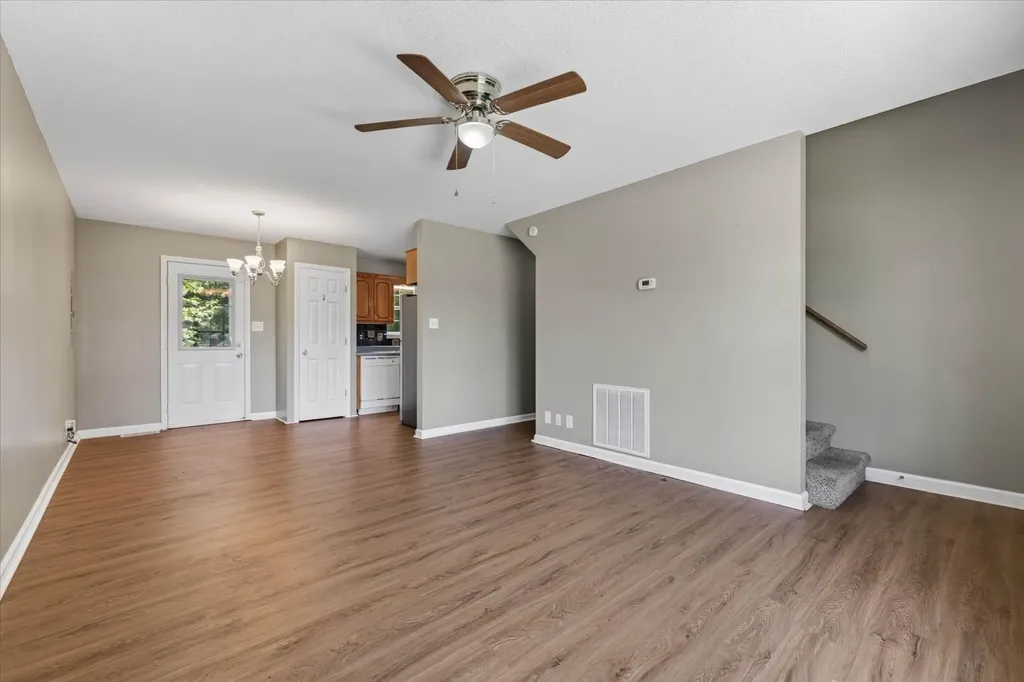 707 Anita Court Clarksville TN 37042