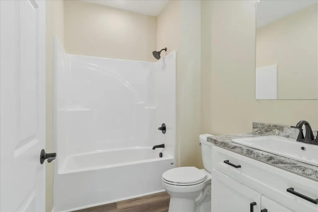 975 Weakley Creek Road Lawrenceburg TN 38464