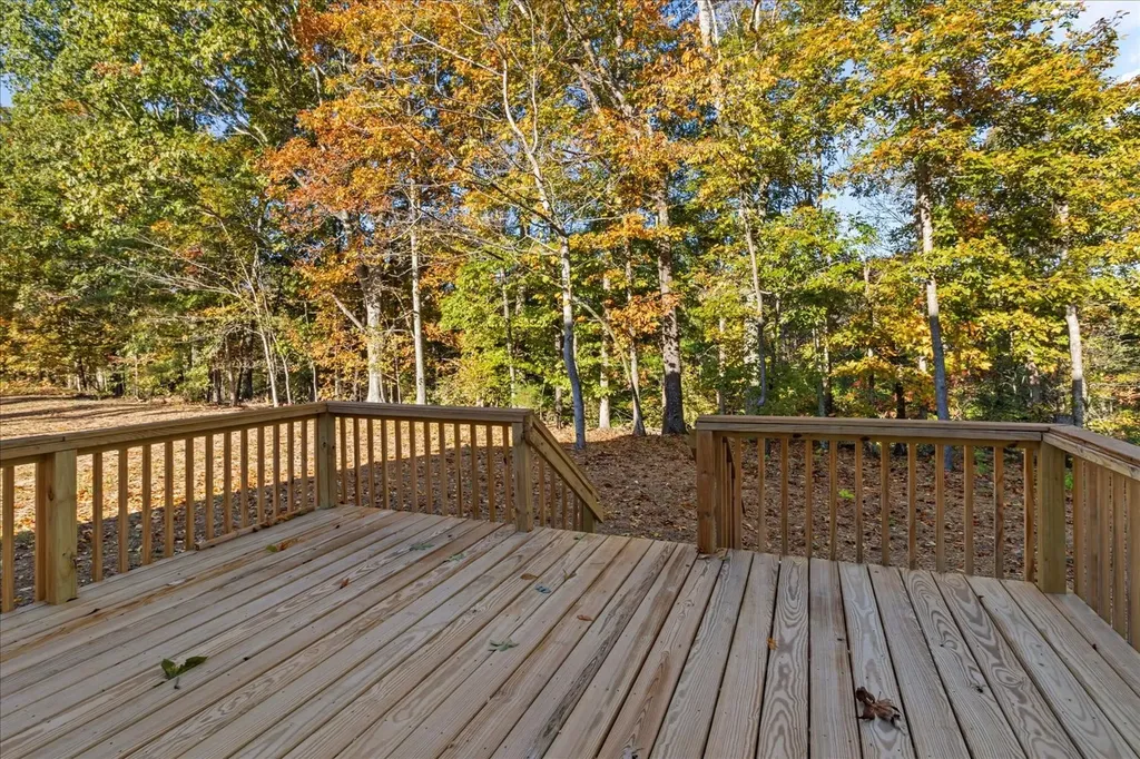975 Weakley Creek Road Lawrenceburg TN 38464