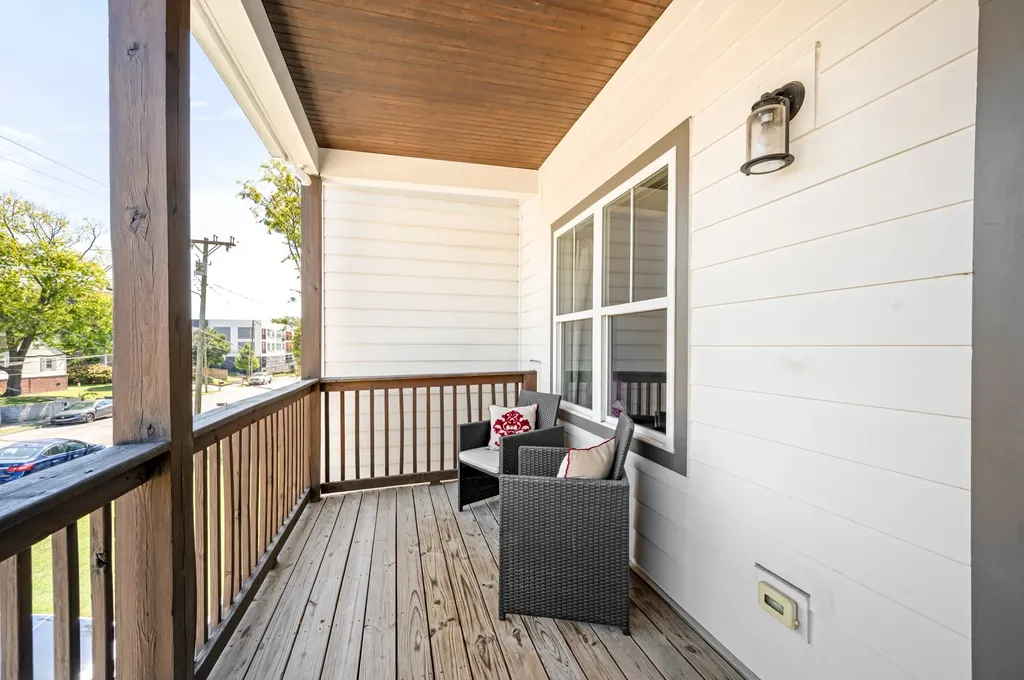 1723B Nassau Street Nashville TN 37208