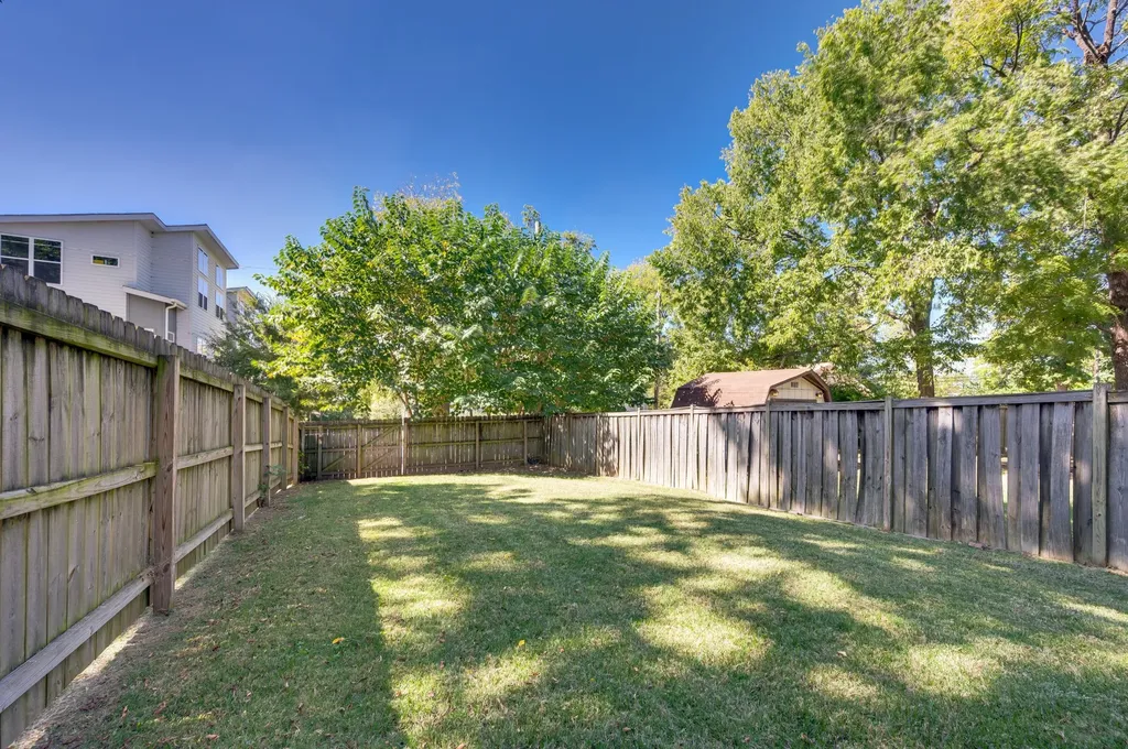 1723B Nassau Street Nashville TN 37208