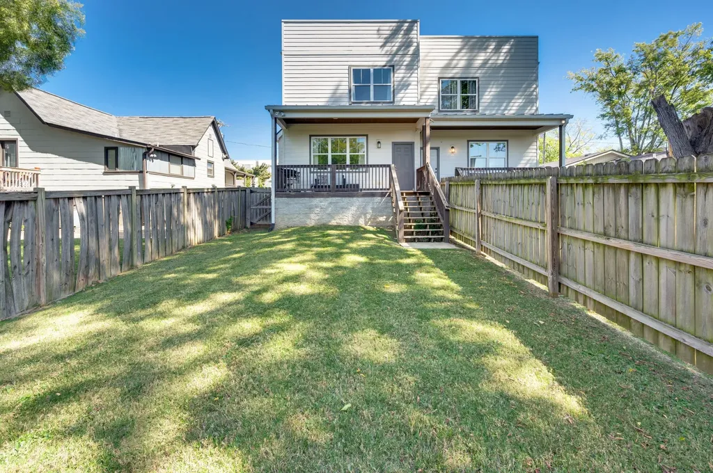 1723B Nassau Street Nashville TN 37208