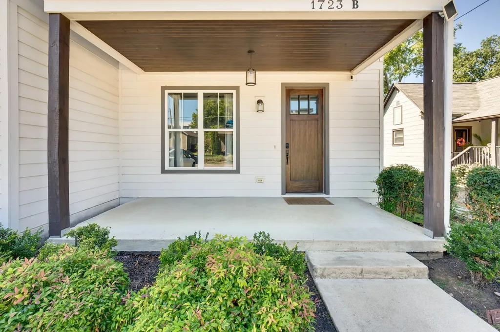 1723B Nassau Street Nashville TN 37208