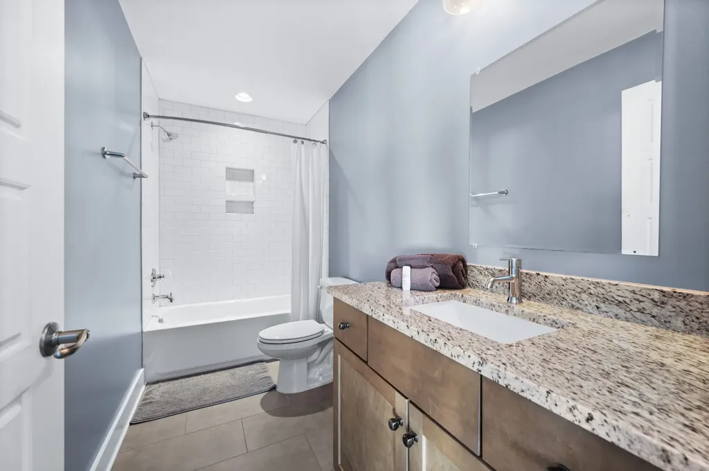 1723B Nassau Street Nashville TN 37208