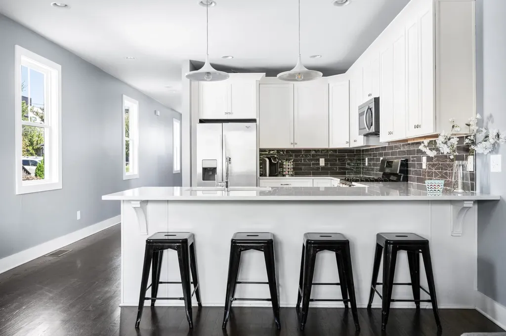 1723B Nassau Street Nashville TN 37208