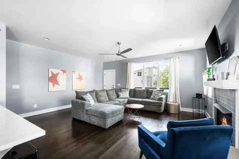 1723B Nassau Street Nashville TN 37208