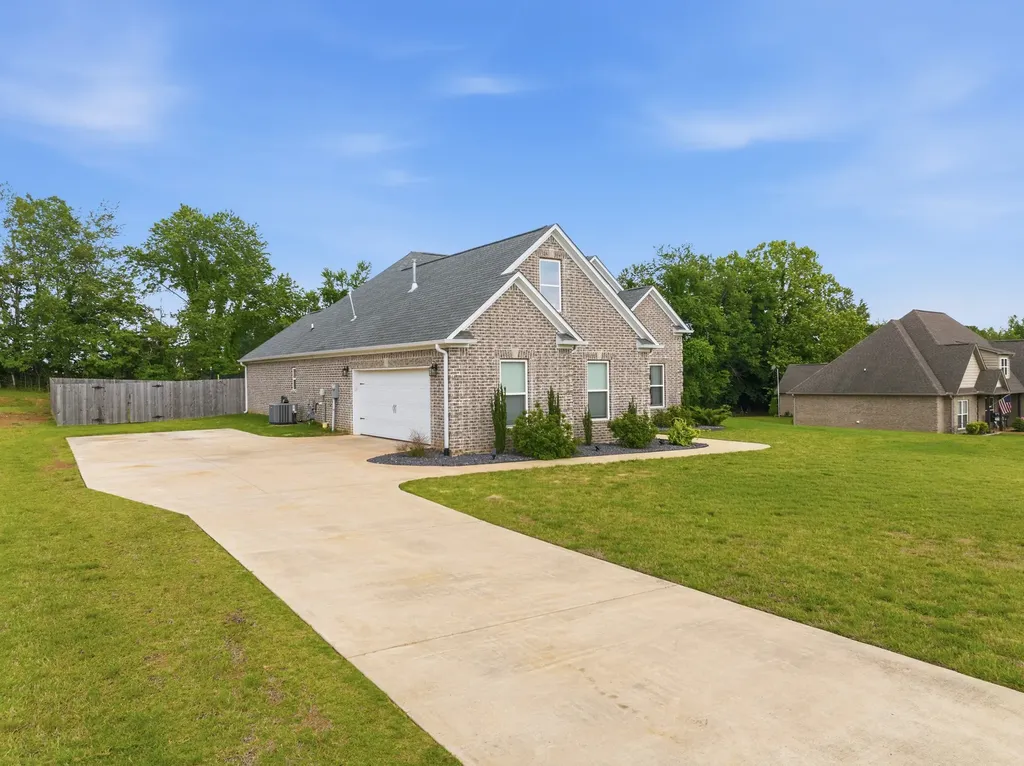 460 Connor Lane Lexington TN 38351