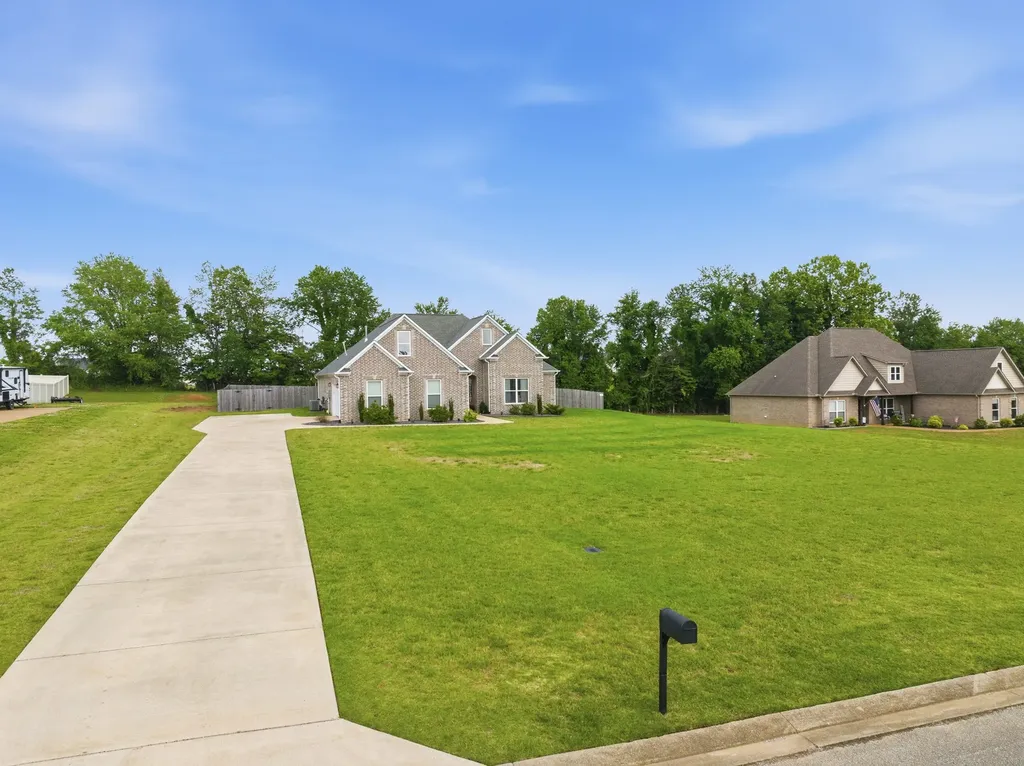 460 Connor Lane Lexington TN 38351