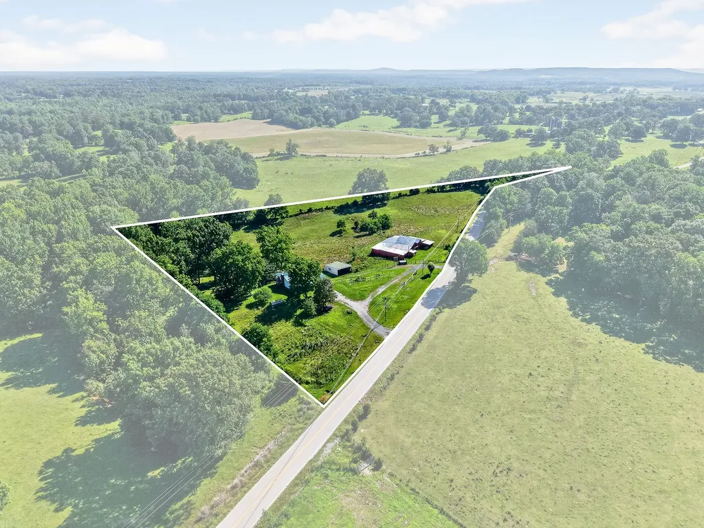 5267 E Green Hill Road Rock Island TN 38581