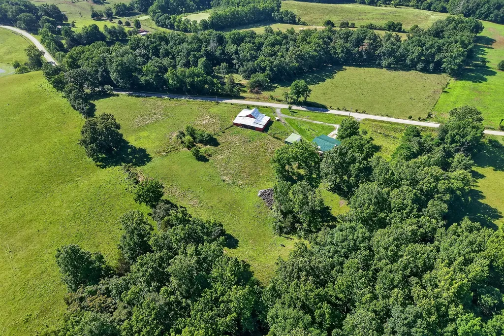 5267 E Green Hill Road Rock Island TN 38581