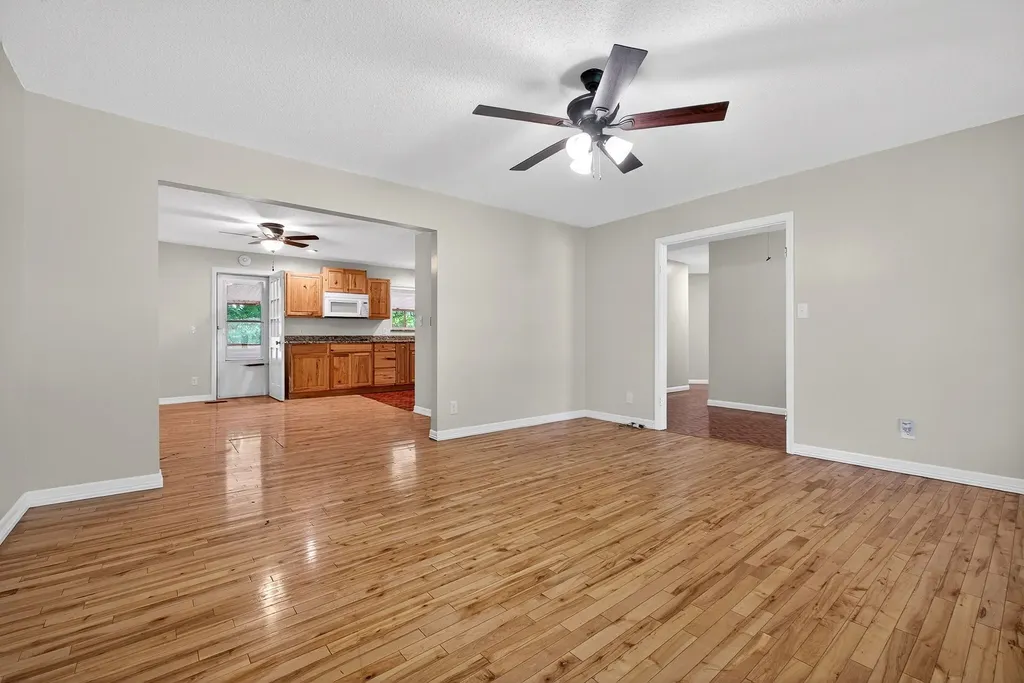 5267 E Green Hill Road Rock Island TN 38581